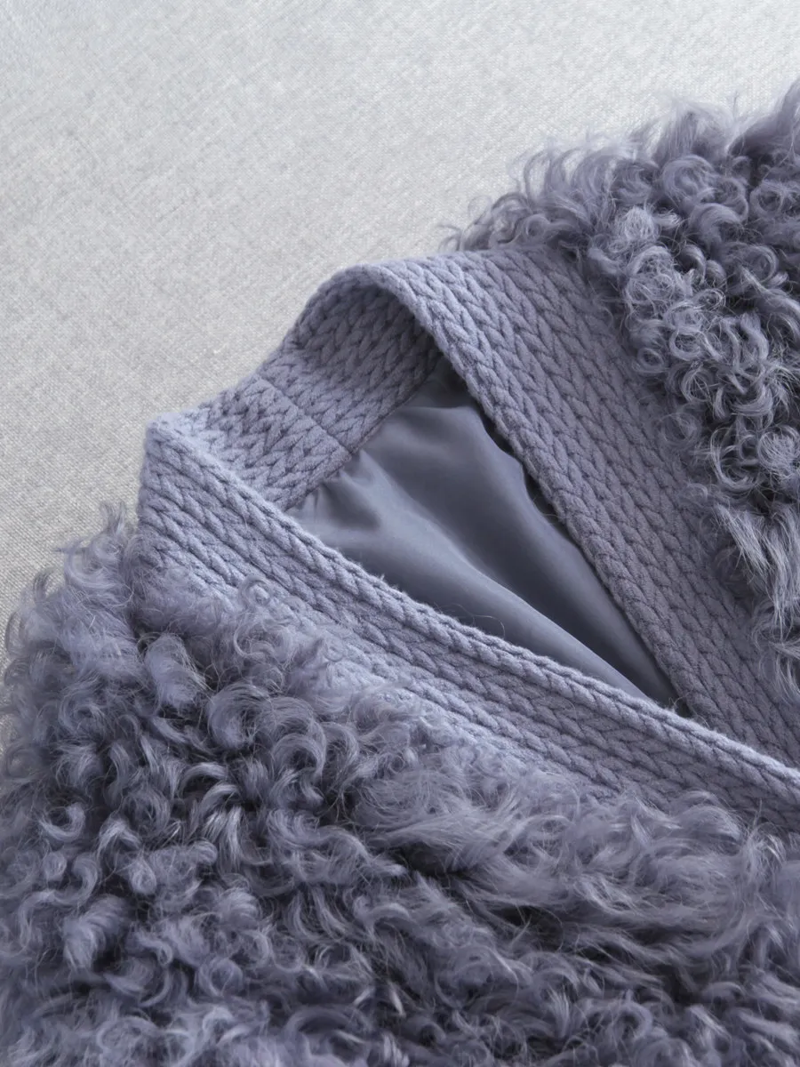 2025 imported lamb fur jacket V-neck silhouette fashion hand-woven wool coat ring wool