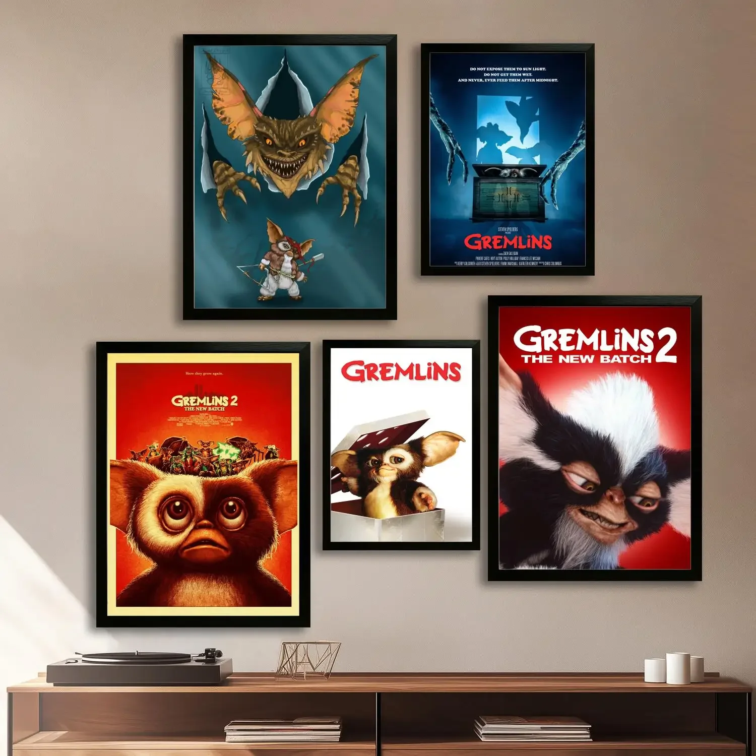 Gremlins Canvas Art Poster and Wall Art, Picture Print, Modern Family Bedroom Decor,Decorative painting