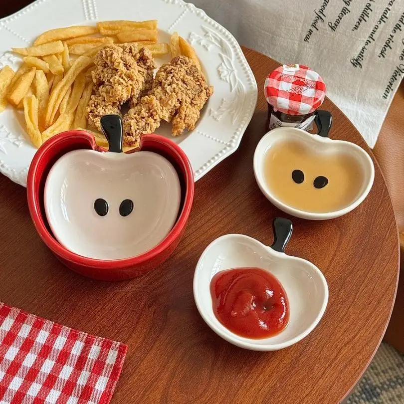 4pcs and 1 storage Tableware Small Apple Creative Cute Apple Ceramic Sauce Dish Hot Pot Home Soy Sauce Seasoning Snack