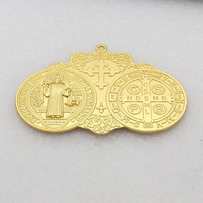 L9BE Elegant Metal Crucifix Ornament Spiritual Christian Keychain Pendant Charm Gift