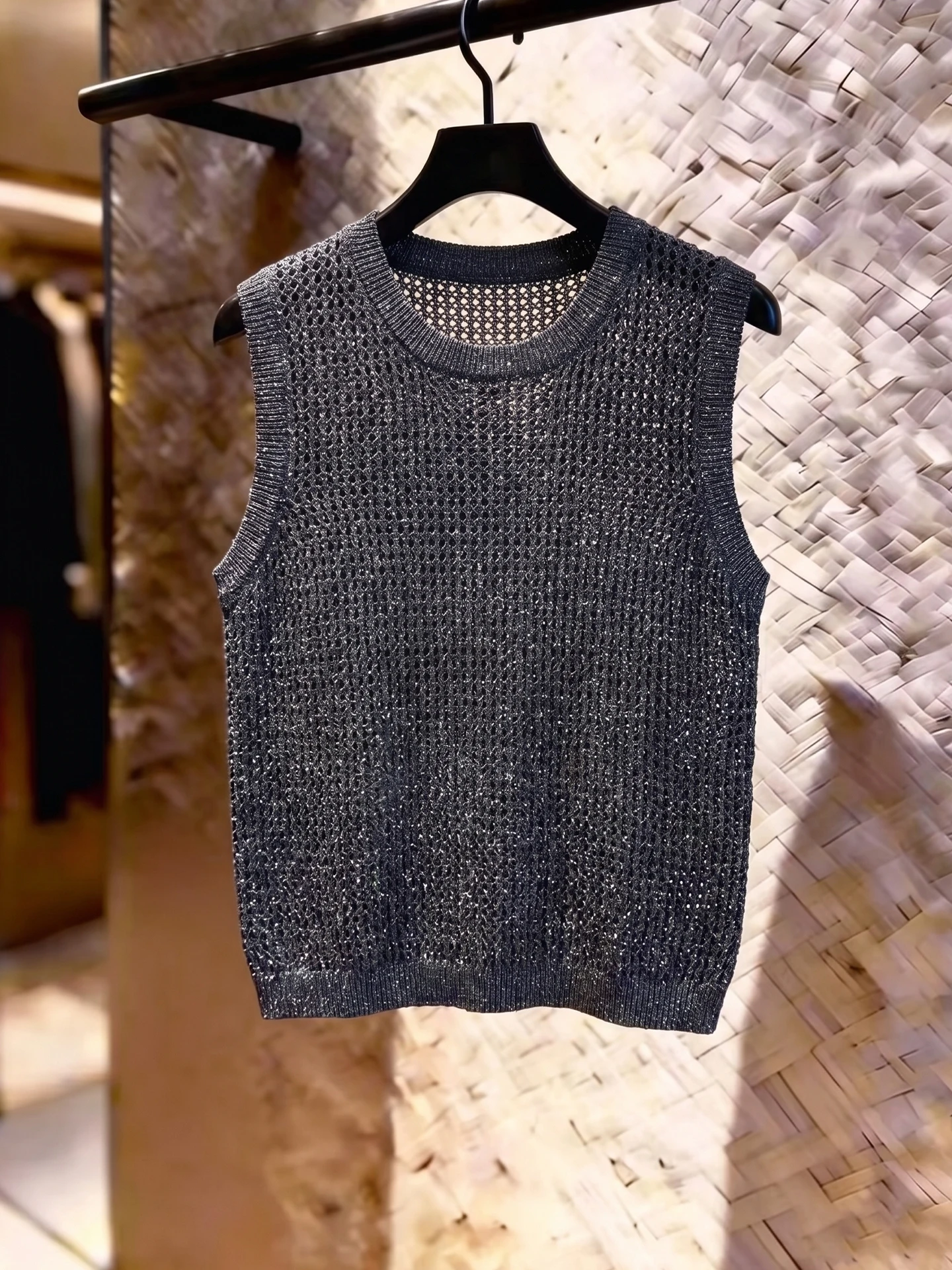 

round Neck Knitted Vest Sleeveless Layering Women's Fashion Soft Pure Color Versatile Summer 2026 Elegant Style Straight Cut