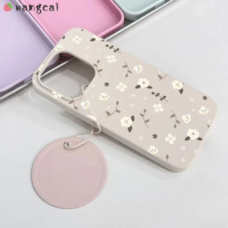 Elegant White Flowe…