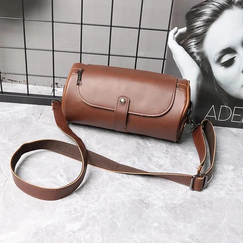 

Vintage Men's Crossbody Bags Barrel-shaped Shoulder Bag Crazy Horse PU Leather Men Crossbody Shoulder Bag Large Capacity Bags