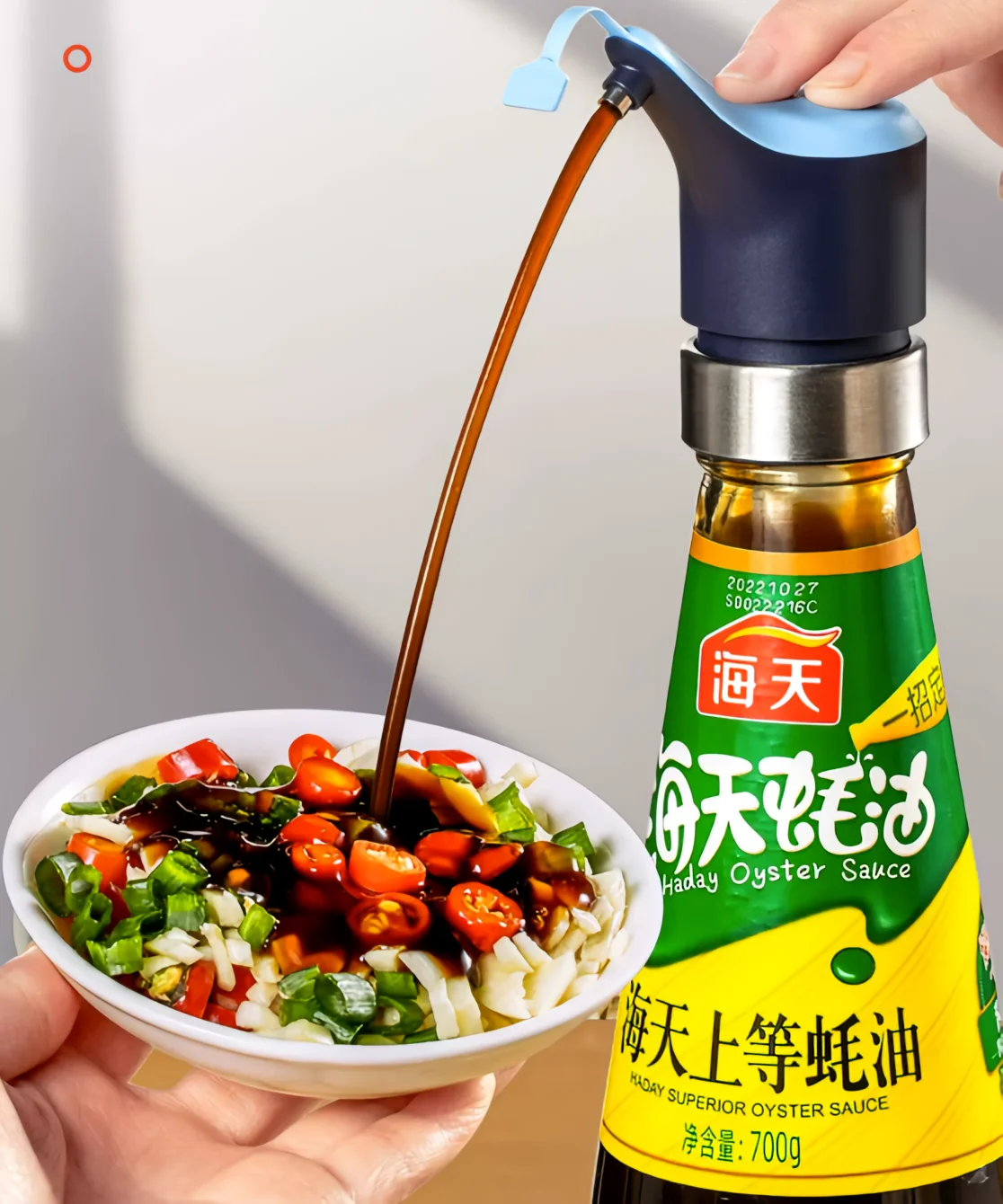 Oyster sauce extruder universal oil consumption press nozzle household oil bottle seasoning bottle pump head food grade specific