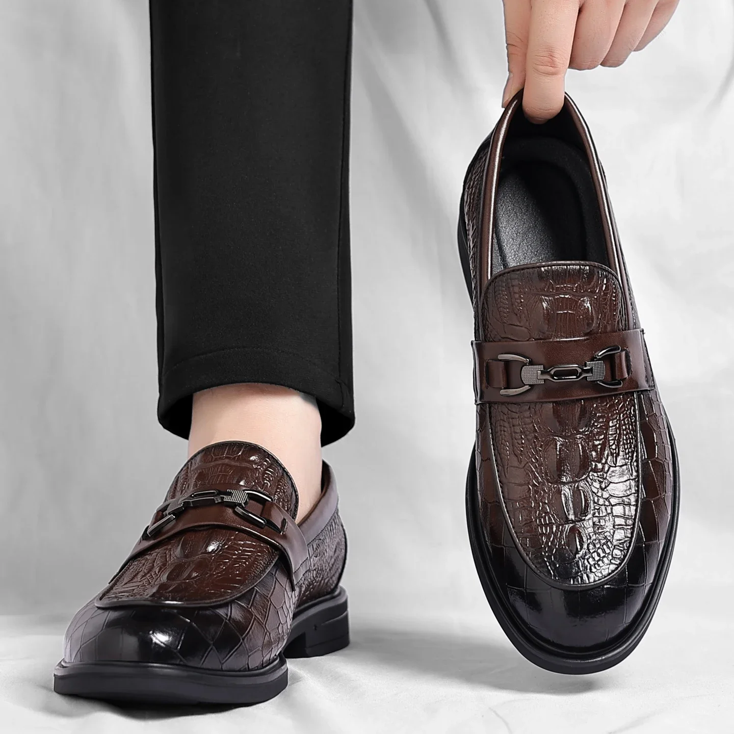 Men Croc Print Embossed Square Toe Leather Shoes, British Style Business Formal Slip-on Pointed Toe Leather Shoes