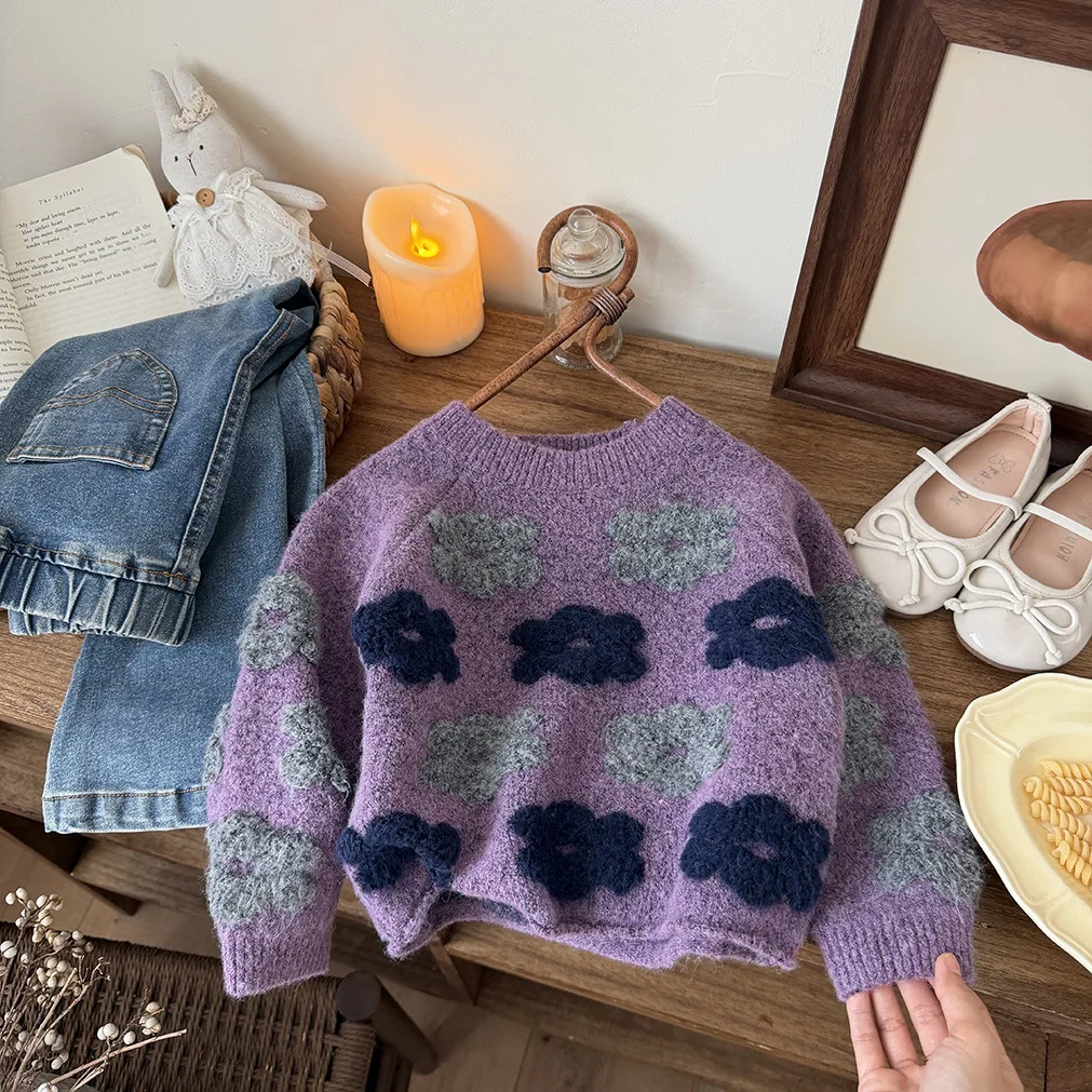 Girls' Spring Autumn and Winter Korean Three-dimensional Flower Round Neck Versatile Soft and Sticky Sweater Children's Top