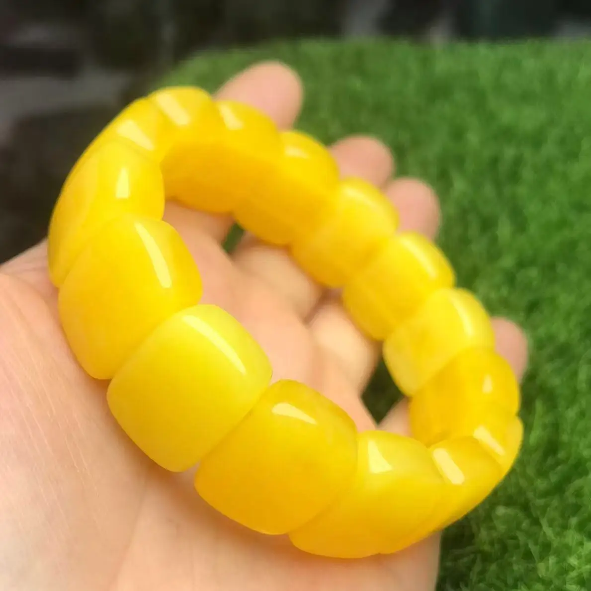 Natural Baltic Amber Elastic Wide Bracelet Yellow Beeswax Gemstone Bangle Men Women Healing Jewelry Real Ambers Amulet Bracelets