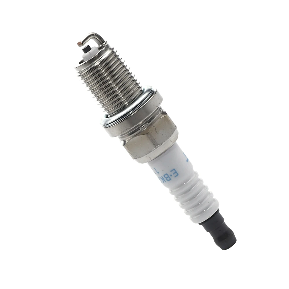 Spark Plug For BAOJUN 530 560 1.8 2017 Baic BJ2020 CHEVROLET LOVA 1.4 CHERY EASTAR Toyota Hilux CHANGAN CX30 Daewoo Nubira Lanos