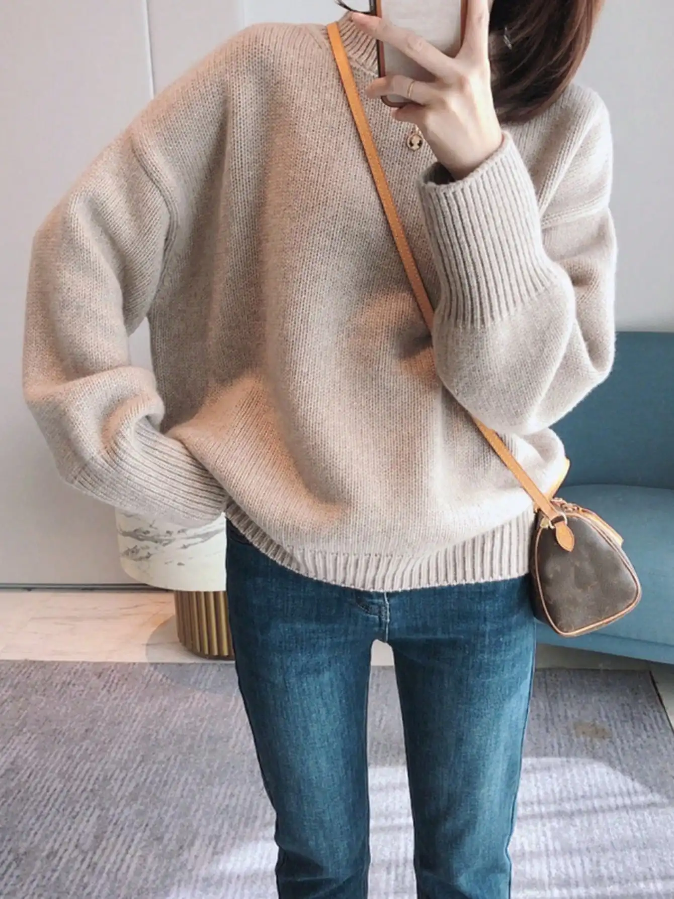 

Oversized Drop Shoulder Knit Sweater for Women, Casual Loose Fit Pullover with Ribbed Cuffs and Hem