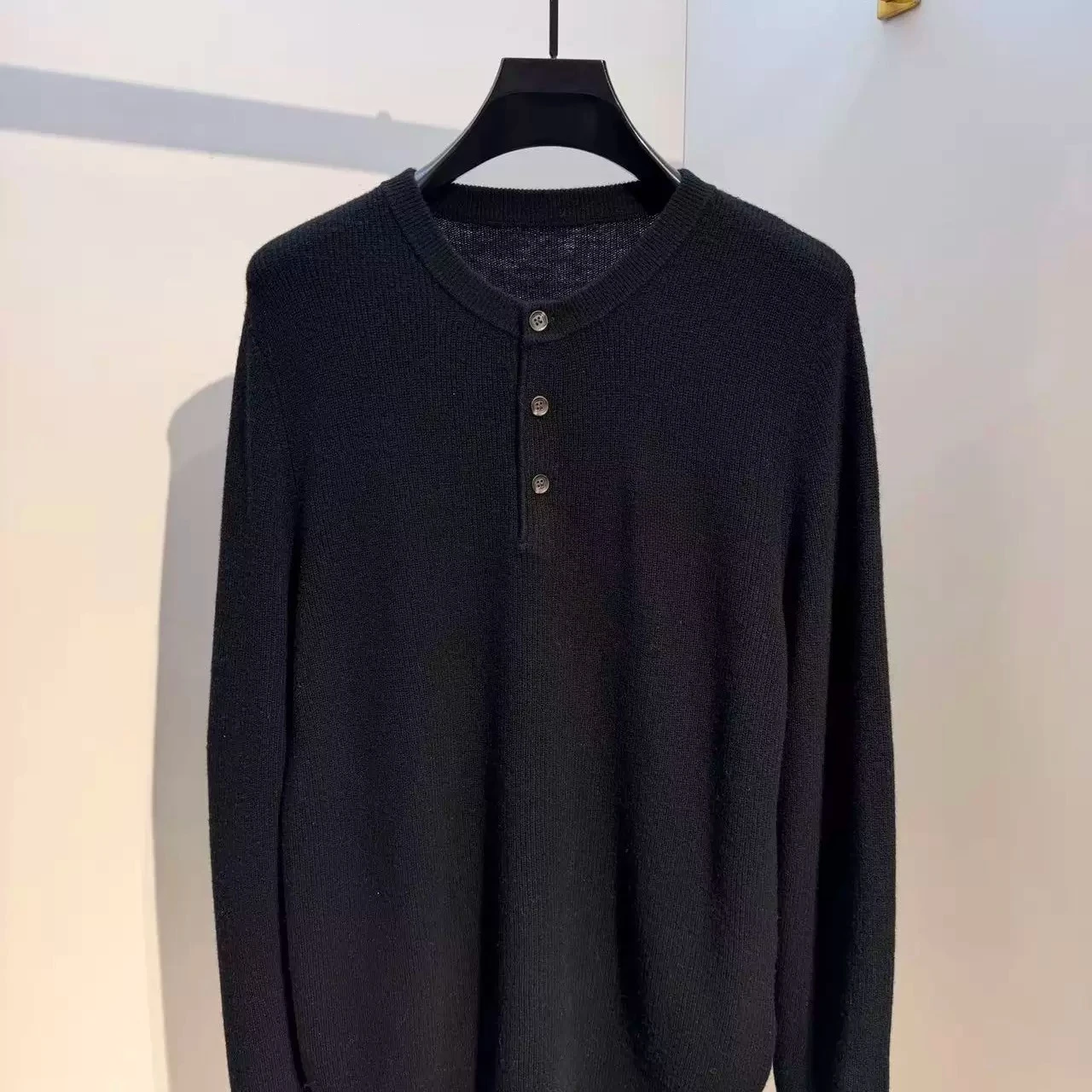 Italy BC old money style men's embroidered three-button Henry neck knitted sweater