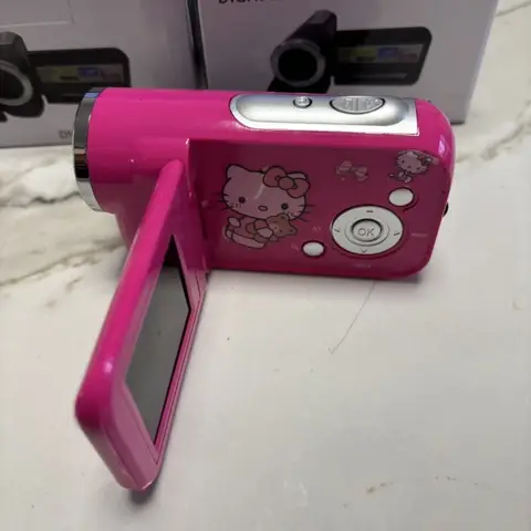 Sanrio Miniso Hello Kitty HD Digital DV Tecknad Kamera Campus Studenter Handhållen Resekamera CCD Kamera Familj Vänner Julklappar 8 best sales Hello Kitty digitalkamera - №1