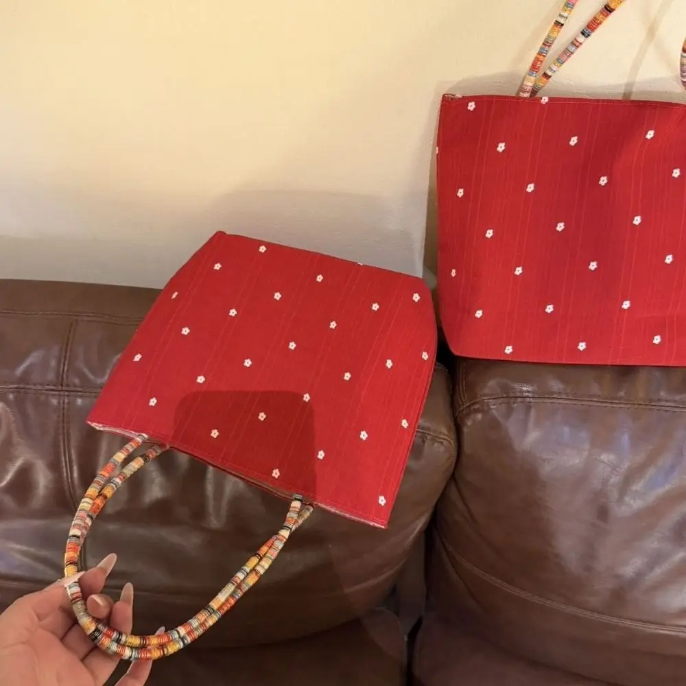 Gifts Polyester Floral Tote Bag Red Floral Pattern Large Capacity Shopping Tote Bag Handheld Contrast Tote Bag Shopping Use
