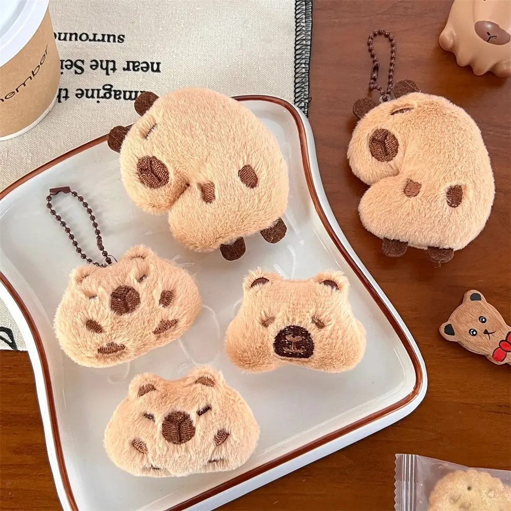 Lovely Cartoon Capybara Plush Keychain Plush Stuffed Toys Plush Brooches Soft Guinea Pig Pendant Hanging Accessory