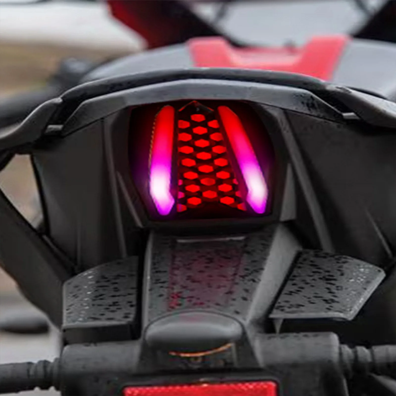Motorcycle LED Taillight Fit for YAMAHA YZF R15 V3 V4 YZF-R15M V4.0 ABS 2017-2023 Rear Brake Turn Signal Integrated Tail Lights