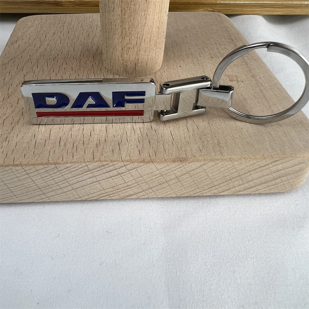 Car keyring Alloy Keychain Metal Emblem Engraving Style Key Tag Cool Decorations Pendant For DAF XF CF MX Auto Accessories