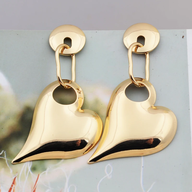 Retro Metal Heart Drop Earrings for Women Hollow Out Round Circle Geometry Dangle Earrings Trendy Romantic Party Jewelry Gift