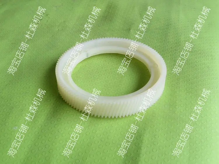 Rubber gear with an outer diameter of approximately 91 and an inner diameter of approximately 66