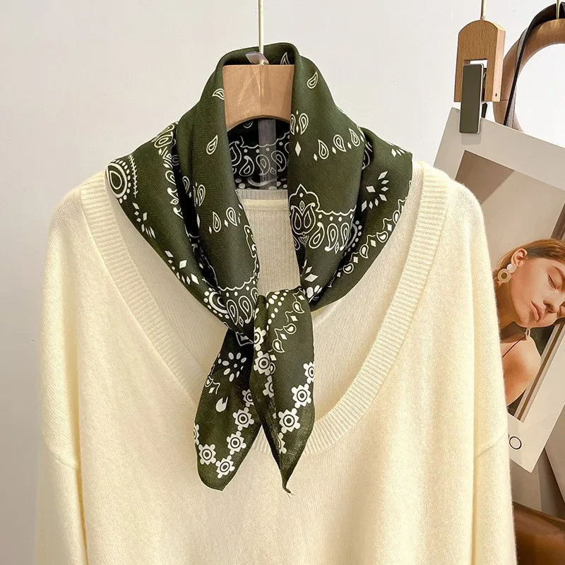 Sciarpa quadrata da donna con stampa anacardi versatile da 70 cm, moda sottile primaverile ed estiva, sciarpa di seta imitazione traspirante, lussuosa wo