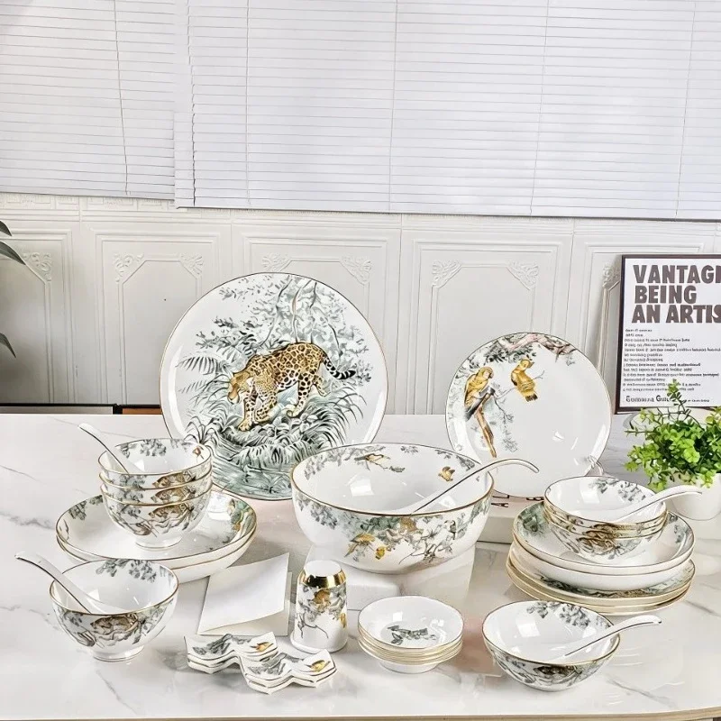 32-Piece Set of Tableware Bone China Western Food Plate Bowl Spoon Chopsticks Holder Housewarming Wedding Gift Recommendation