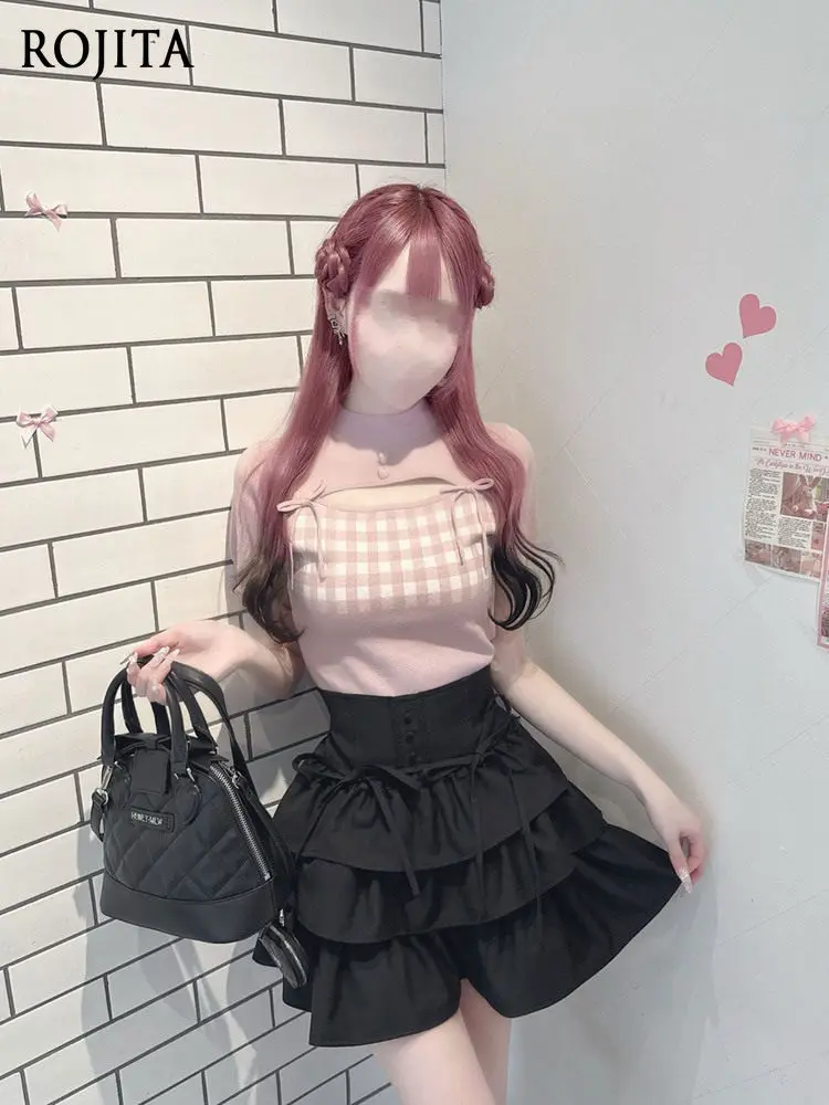 

Black Tiered Ruffle Mini Skirt High Waist Gothic Lolita Cake Skirt with Lace Trim Elastic High Waist Bow Lace Splicing Culottes