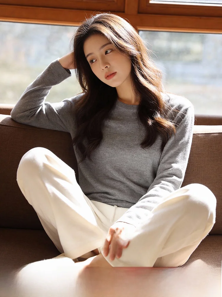 

Женская базовая футболка больших размеров с длинным рукавом и круглым вырезом, повседневная, утягивающая, для ношения под одеждой, весенняя новинка, удобная, из полиэстера.