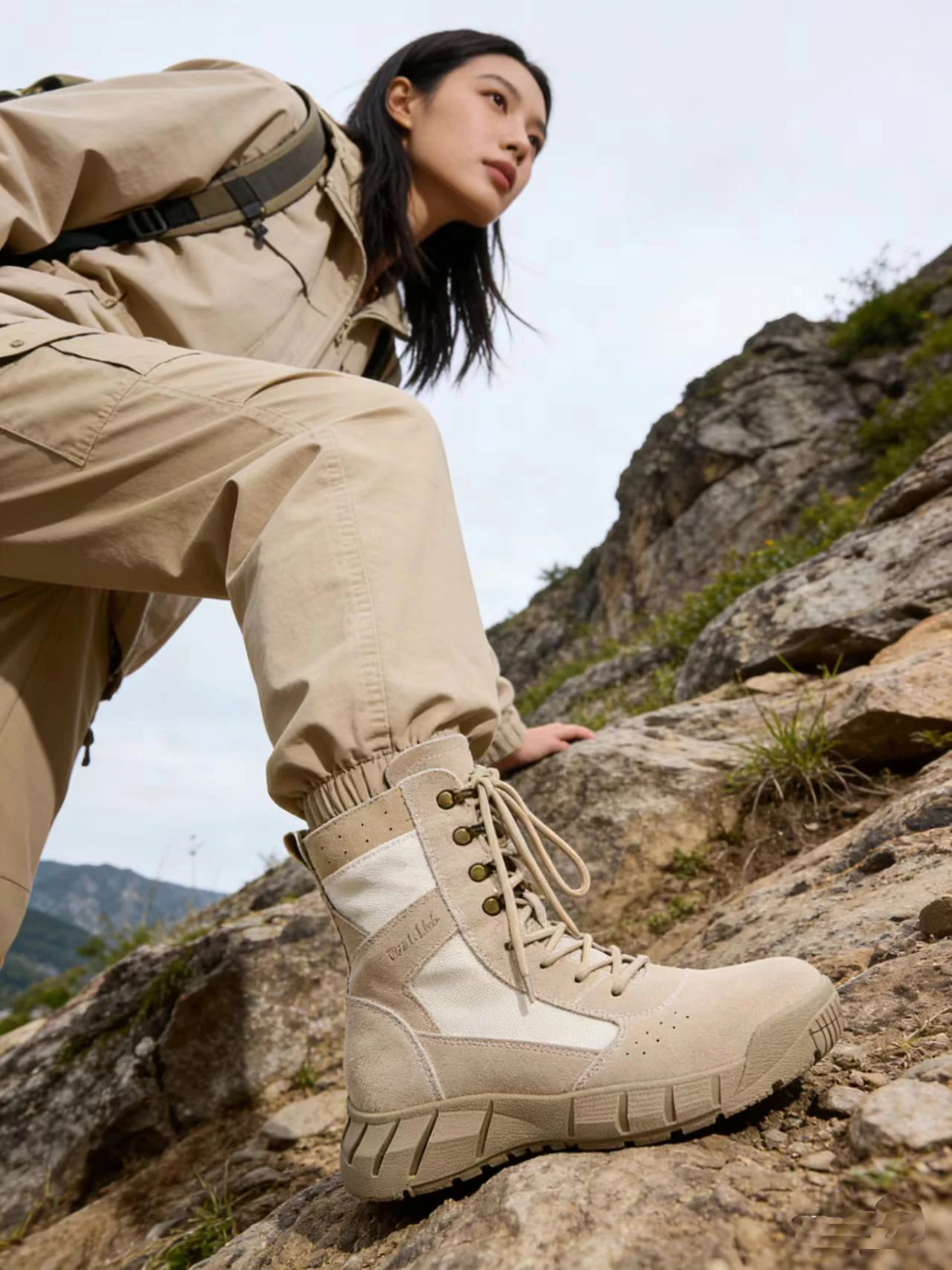 women's-high-top-outdoor-climbing-shoes-anti-slip-waterproof-breathable-desert-boots-boot-with-zipper-lightweight