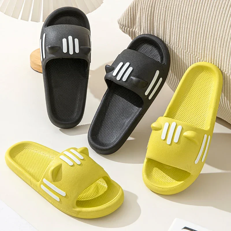 PVC Zomer Vrouwen Zachte Slippers Indoor Home Casual Platte Slippers Badkamer antislip Slipper Outdoor Dames Strand Slides Schoenen