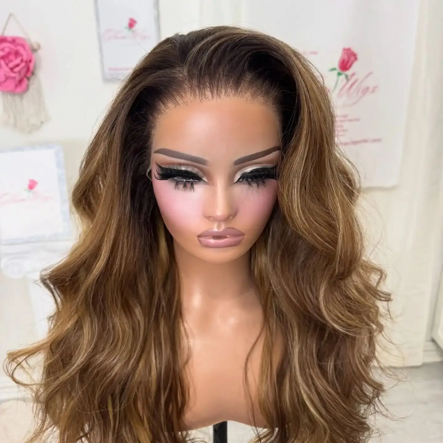 28 Inches Honey Brown Highlights Synthetic Lace Frontal Wigs Long Length Loose Wave Premium Wig Heat Resistant Fiber Daily Used