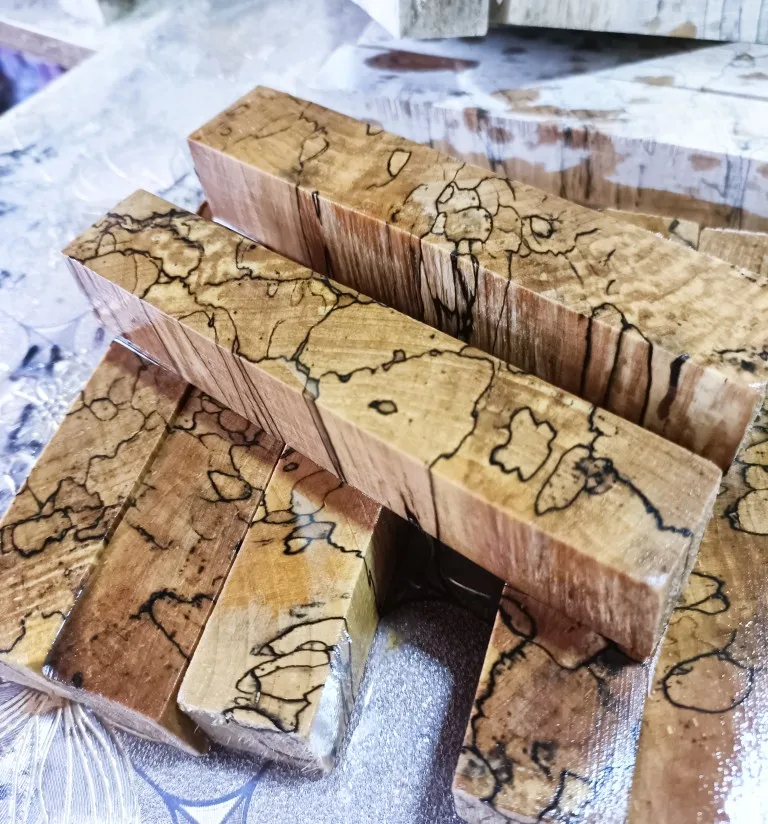 12.5x2x2cm Patterned Maple Wood knife Solid Raw Material Custom-Made Wooden Kitchen Knife Pen Handle