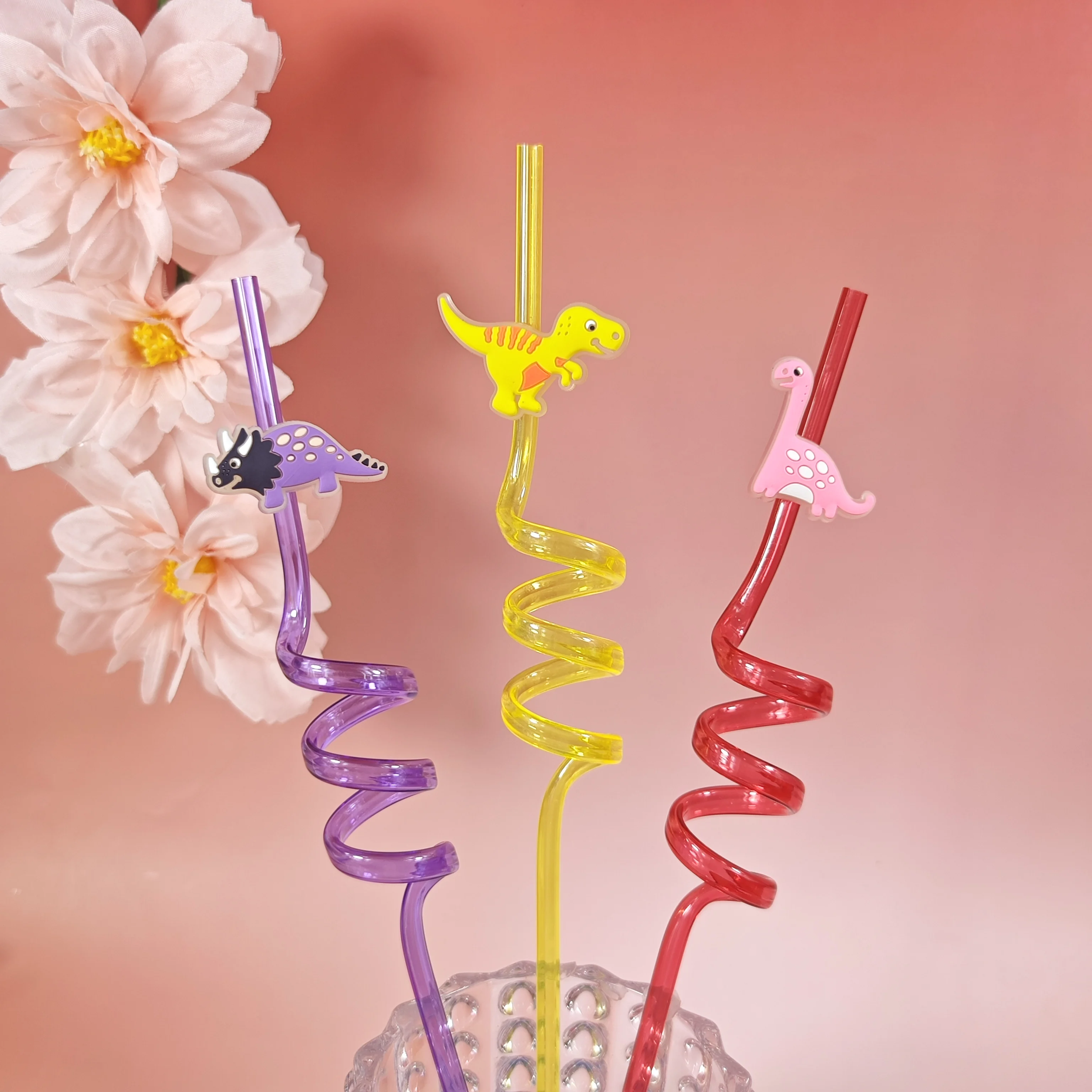 ملحق من القش الحلزوني الملون على شكل ديناصور كرتوني