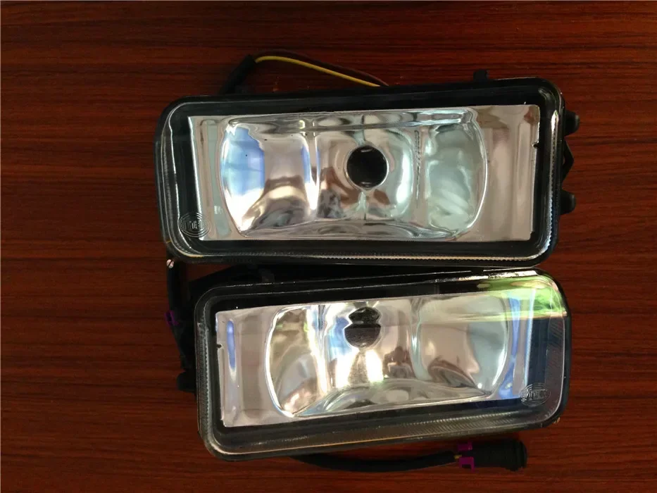 1pcs for Santana 2000 Bumper Fog Lights Front Fog Lamps
