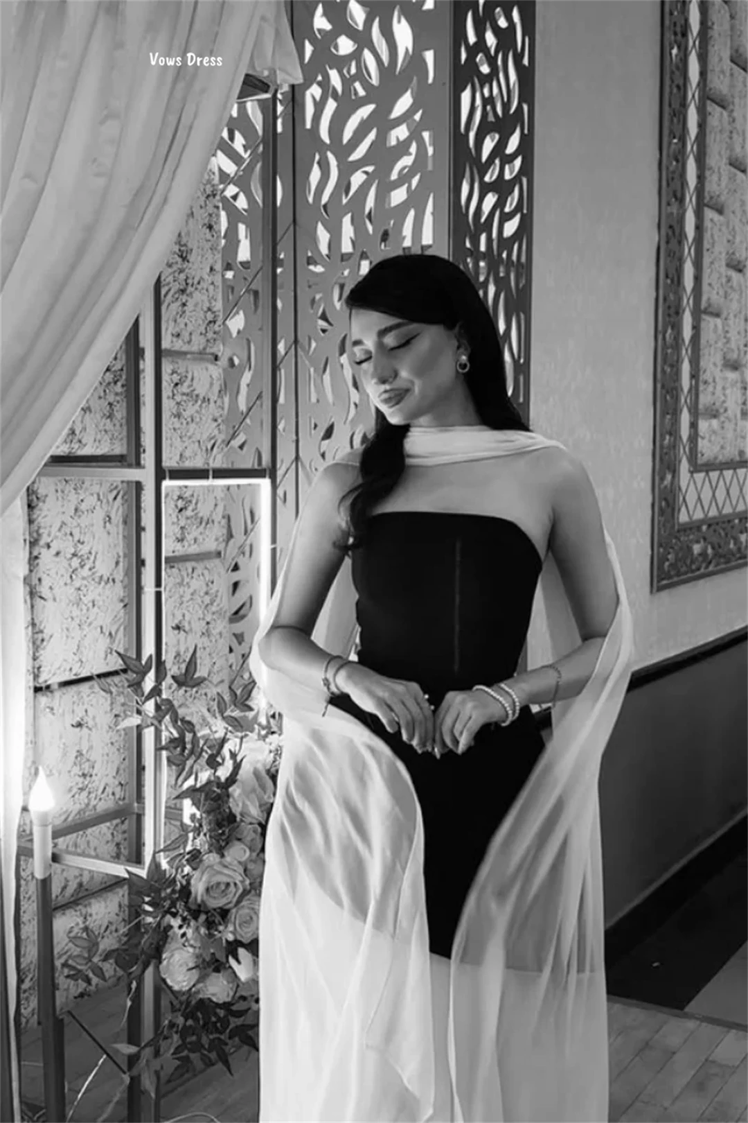 فساتين سهرة مصنوعة حسب الطلب باللونين الأبيض والأسود للمناسبات الخاصة فساتين حفلات فاخرة للسيدات 2025 شيفون