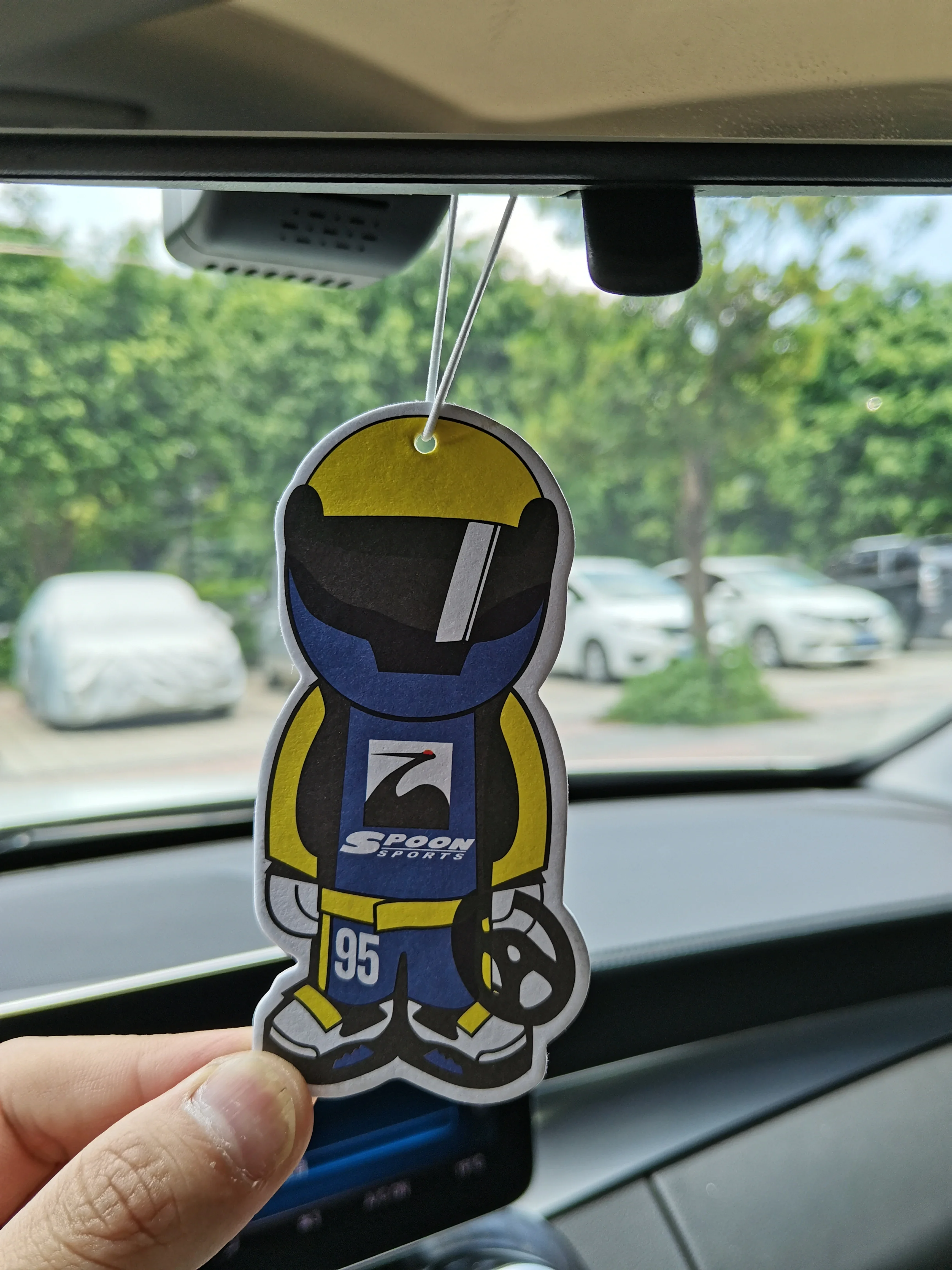 أحدث معطّر الهواء للسيارة JDM اليابان روبوت معلق مرآة الرؤية الخلفية نكهة العطور لملعقة موغن الصلبة ورقة JDM الملحقات