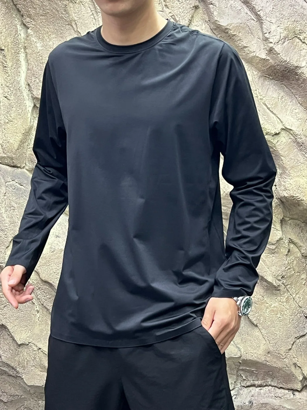 Business Travel Series Long Sleeve Base Shirt Laser Drilled Back Pressed Glue Skin Friendly Breathable Standard Fit Casual Style