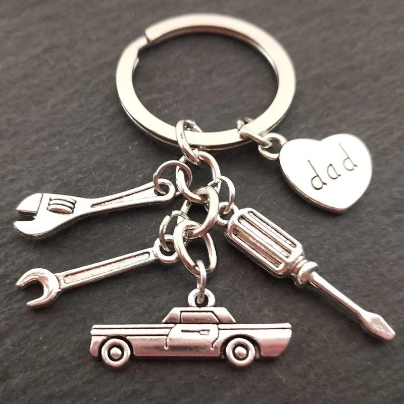 Dad Keychain Mechanic\'s Keychain Father\'s Day Gifts Car Lover Gift Tools Gift Dad Gift Father Keychain Hand Stampe Souvenir