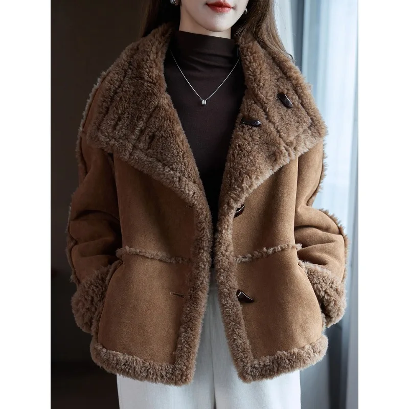 

Стильное и универсальное меховое пальто, короткое пальто, новый зимний стиль, теплая и утолщенная шуба из искусственной овечьей кожи, интегрированная верхняя одежда с мехом