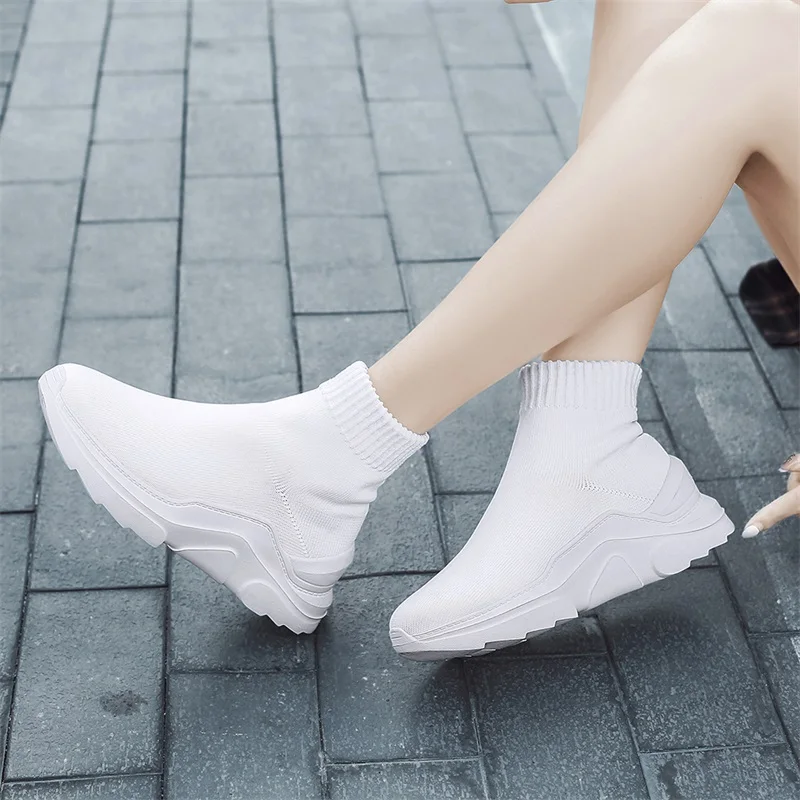 Women Socks Shoes Summer Winter Boots Flat Bottomed Shoes Knitted Breathable Stockings Shoes Women\'s Thick Bottomed Boots