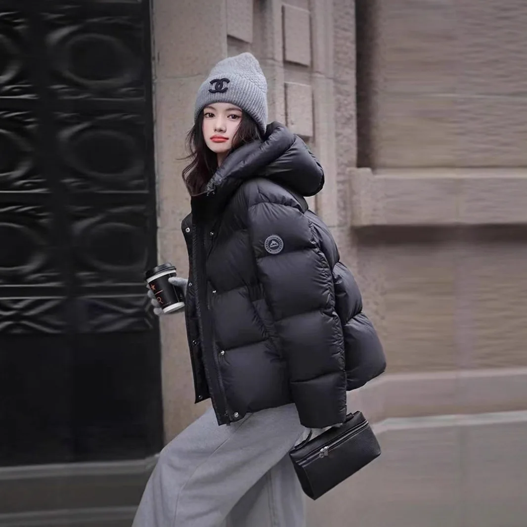 

Высококачественный укороченный пуховик для женщин, новинка 2025 года, модный утепленный пуховик-пуховик для пар, однотонный, универсальный, простой дизайн