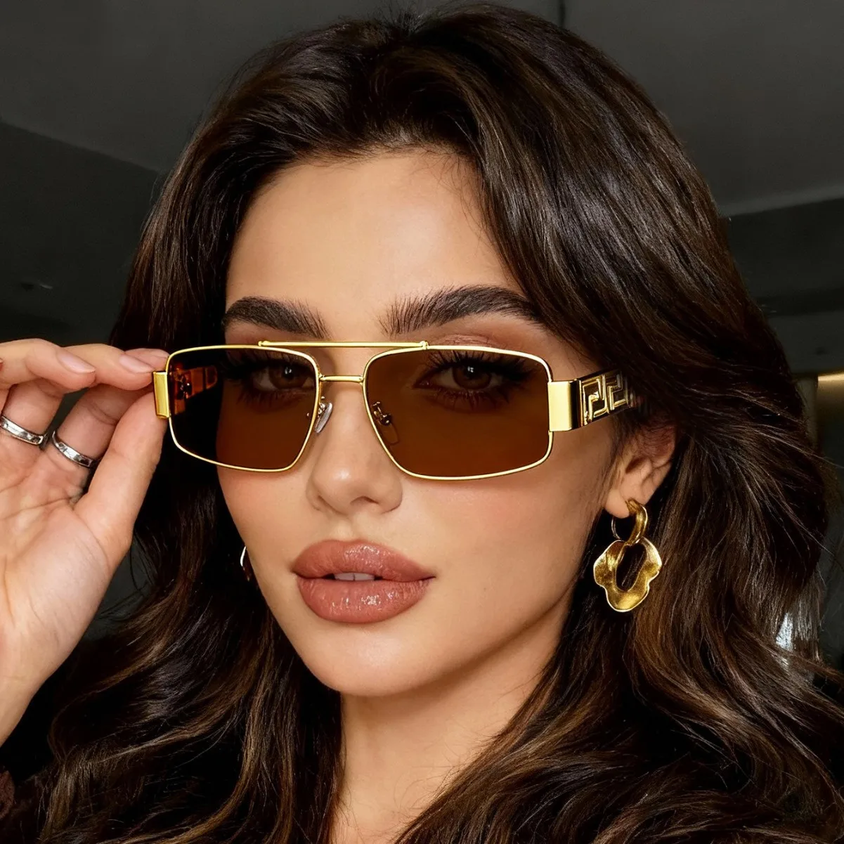 

Дизайнерские металлические квадратные солнцезащитные очки для женщин, модные, в уличном стиле, повседневные, для мужчин, с защитой от УФ-излучения UV400