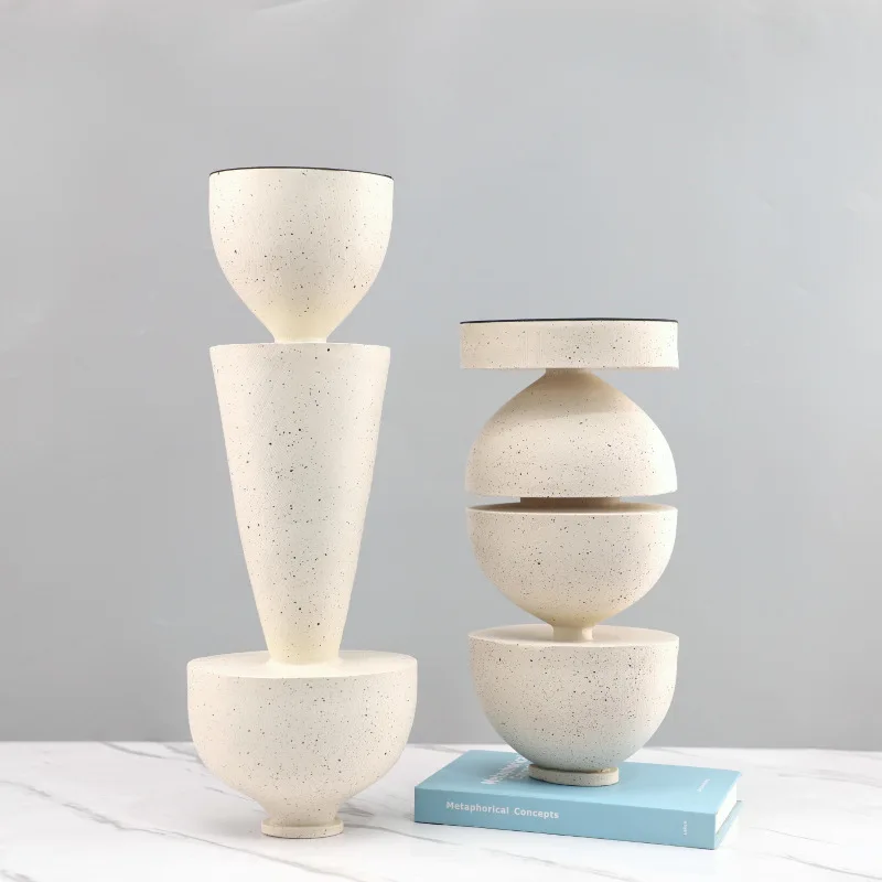 

Geometric-shaped Nordic-style Resin Decorations, Suitable As Interior Decoration Accessories for Living Rooms and Bedrooms.