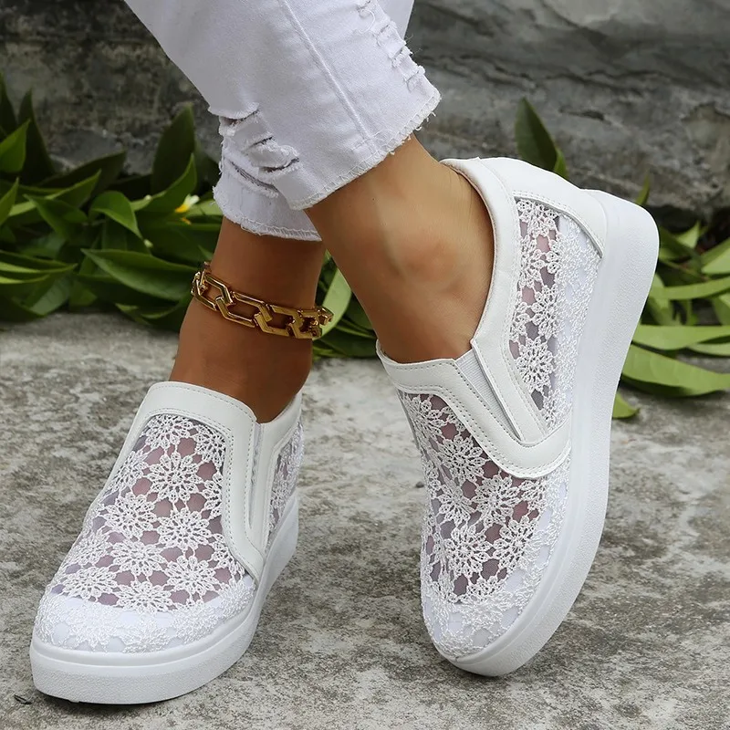 Women\'s Shoes 2024 Fashion Summer Casual White Shoes Hollow Lace Canvas Hollow Breathable Thick Sole Women\'s Sports Shoes