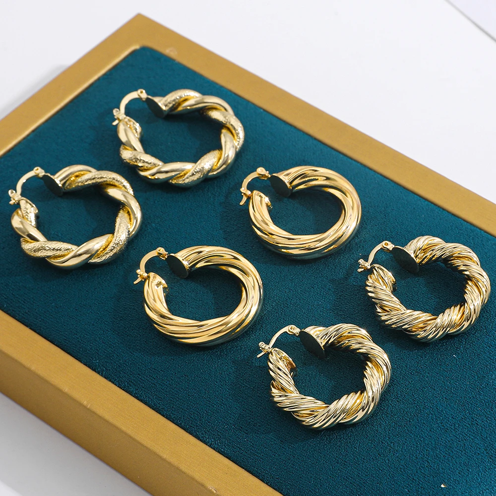 Nowy modny okrągły Twisted Hoop kolczyki dla kobiet w stylu Vintage złoty kolor Metal geometryczne duże biżuteria kolczyki w stylu Statement