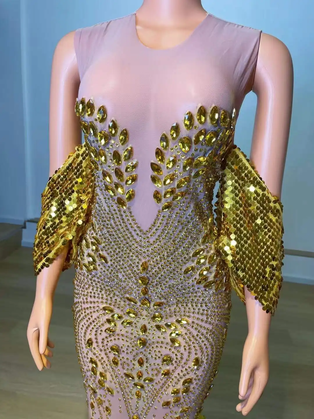 

Women Celebrity Sparkly Floor Length Gold Black Luxury Rhinestone Elegant Evening Dress Club Night Birthday Drag Queen Costume