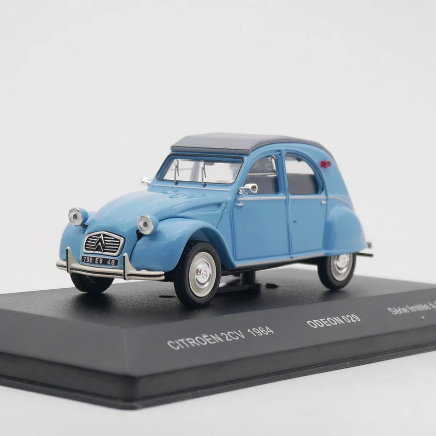 

Коллекционная модель автомобиля Ixo 1:43 CITROEN 2CV 1964, литая под давлением
