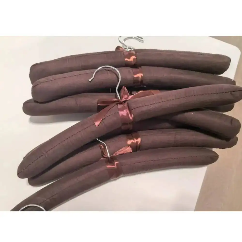 10 Stück Premium Schaumstoffgepolsterte Samt-Kleiderbügel - Nicht Markierend und Rutschfest für Zuhause, Hotel, Kleiderschrank, Schützt Seide & Feine Stoffe – Detail 5