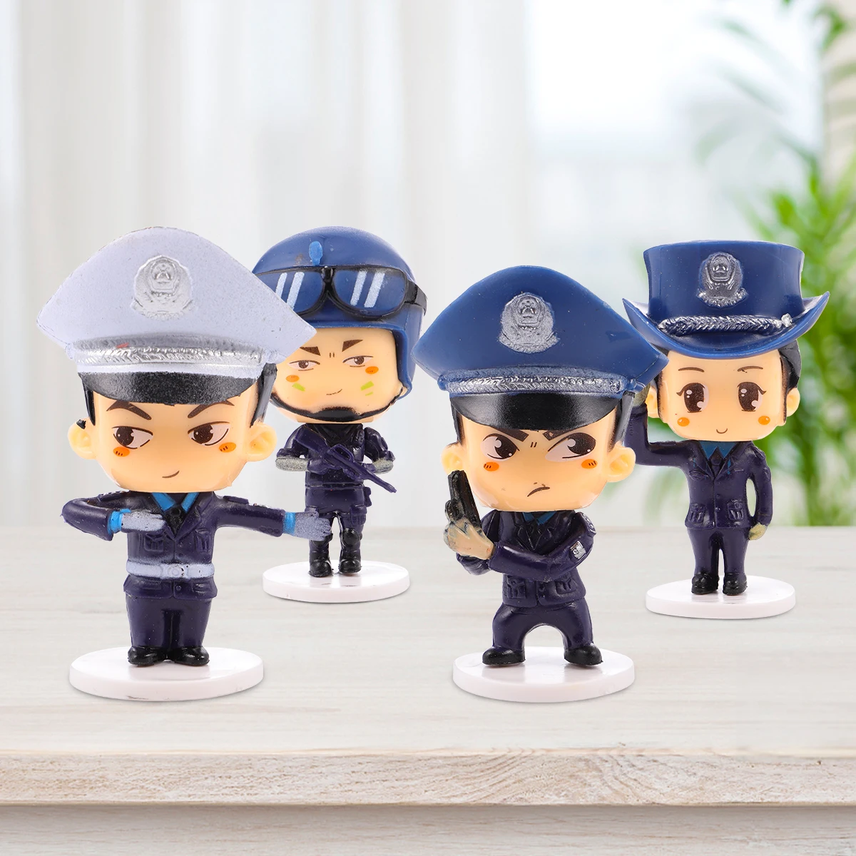 

4Pcs Police Cake Ornament Cartoon Resin Figure Fresh Color Reusable Desktop Car Decor Indoor Cake Ornament Lovely Decoration