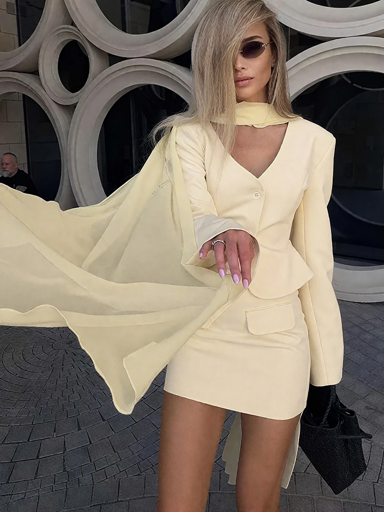 

Whatiwear, повседневный элегантный комплект из 3 предметов, женский комплект с лентой на шею + v-образным вырезом, однобортный пиджак с рюшами + узкая юбка, наряды в офисном стиле