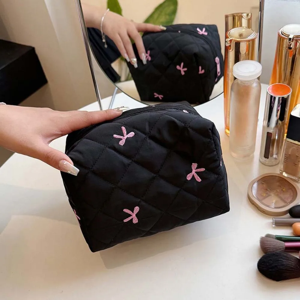 

Cloth Bow Cosmetic Clutch Bag Large Capacity Multi-functional Embroidered Makeup Bag 3D Toiletry Organizer