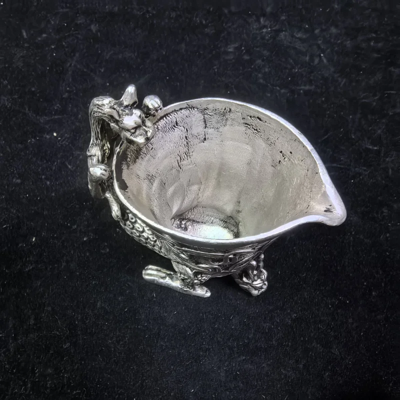 Three-legged wine cup, creative cup, living room and office decoration, copper-plated silver Pixiu design, vintage three-dragon