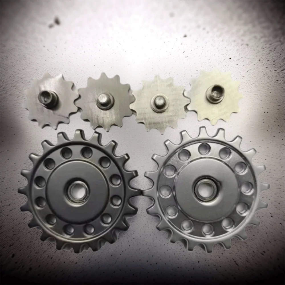 Cuscinetto silenzioso Giroscopio con punta delle dita Meccanico in materiale metallico Design del rotatore Spinner a mano Ruota dentata Pignone con punta delle dita Trottola